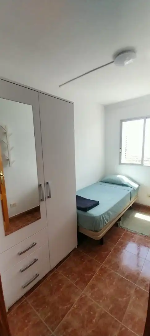 Bedroom of Flat for share in Las Palmas de Gran Canaria  with Furnished, Oven and Washing machine