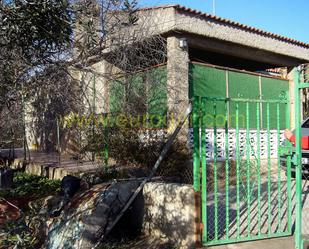 Exterior view of House or chalet for sale in Godelleta  with Terrace, Storage room and Swimming Pool