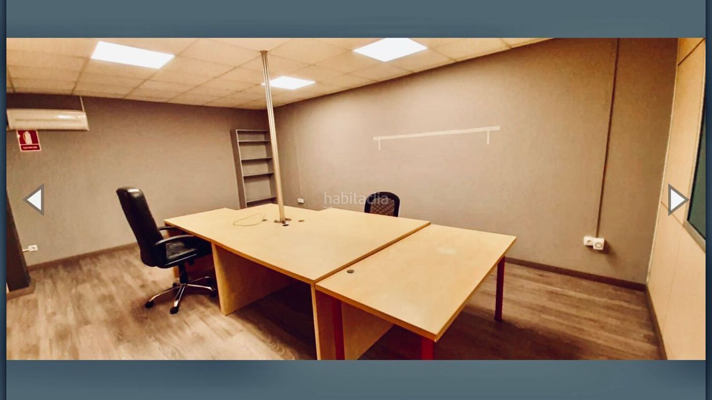 Office for sale in Sabadell  with Air Conditioner and Furnished