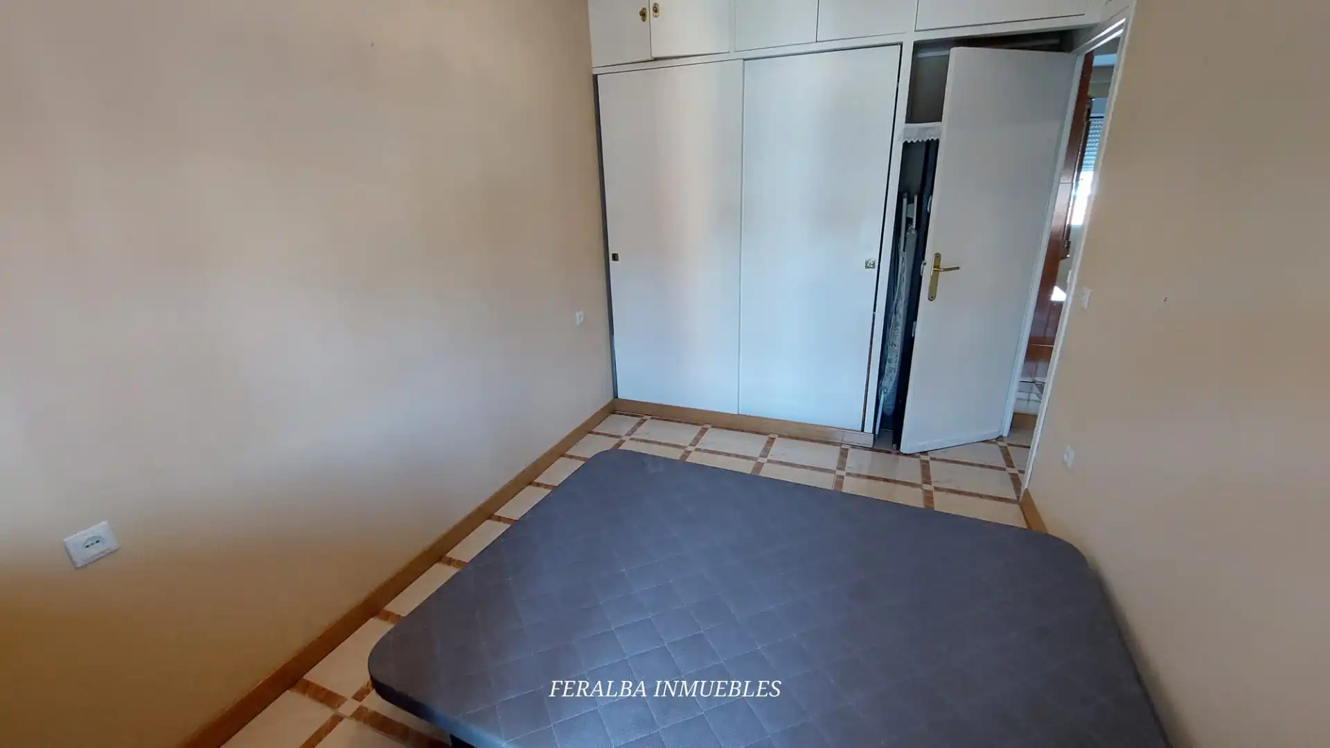 Schlafzimmer von Wohnung zum Verkauf in Madrid mit Klimaanlage, Heizung und Terrasse