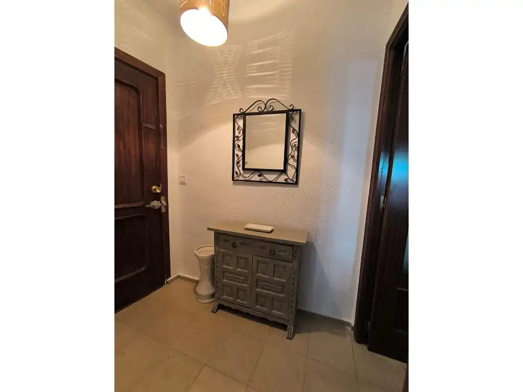 Flat for rent in Calle Julio Pellicer, Ciudad Jardín - Zoco