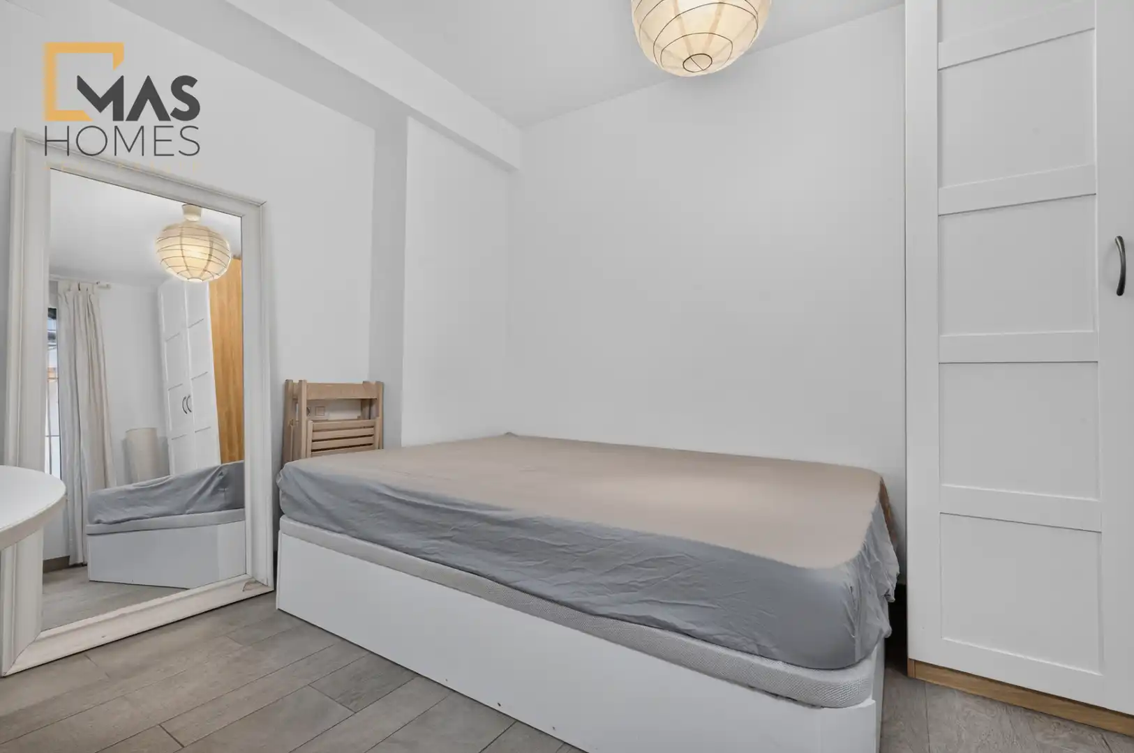 Habitación de Casa adosada en venta en Ciutat Vella