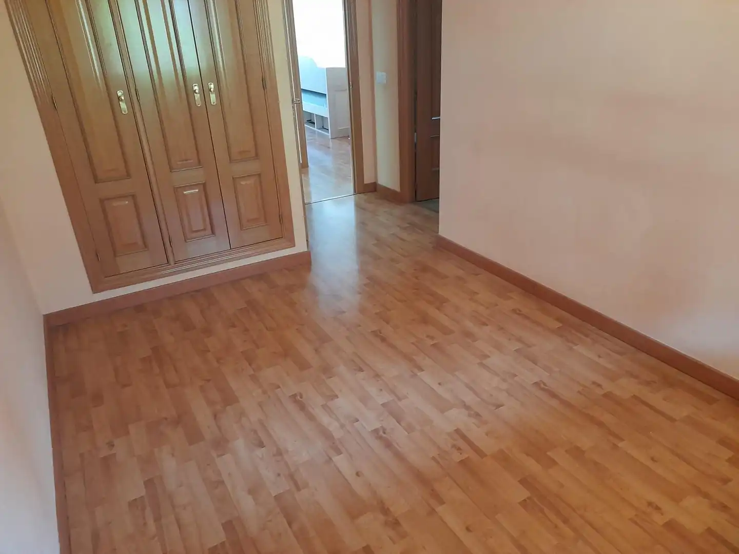 Wohnung zum Verkauf in Cáceres mit Heizung, Terrasse und Abstellraum