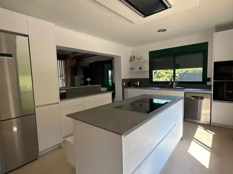 Cocina de Casa o chalet en venta en Carcaixent con Aire acondicionado, Jardín privado y Piscina