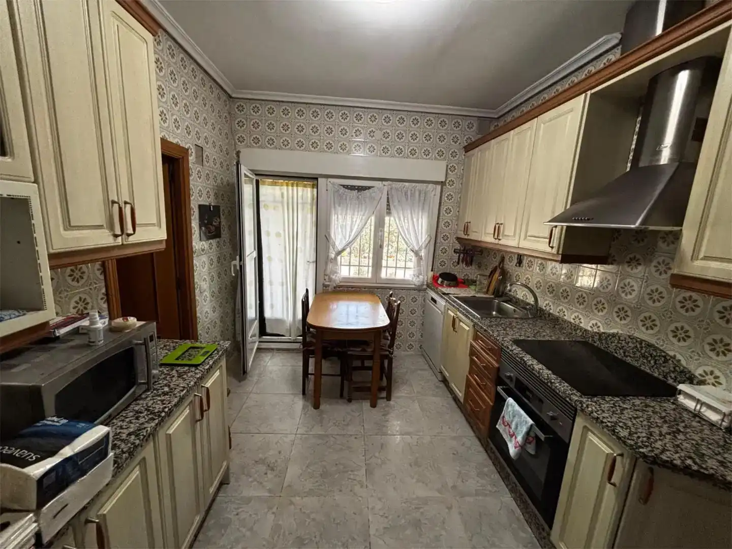Cocina de Piso en venta en Hervás con Jardín privado, Trastero y Piscina