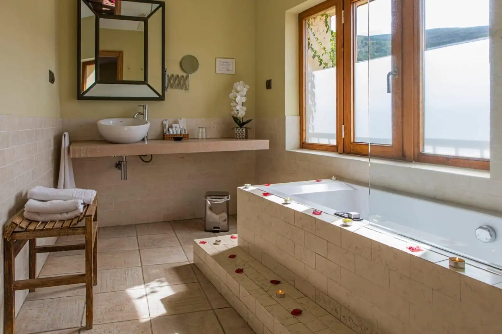 Badezimmer von Gebäude zum Verkauf in San Martín de Trevejo