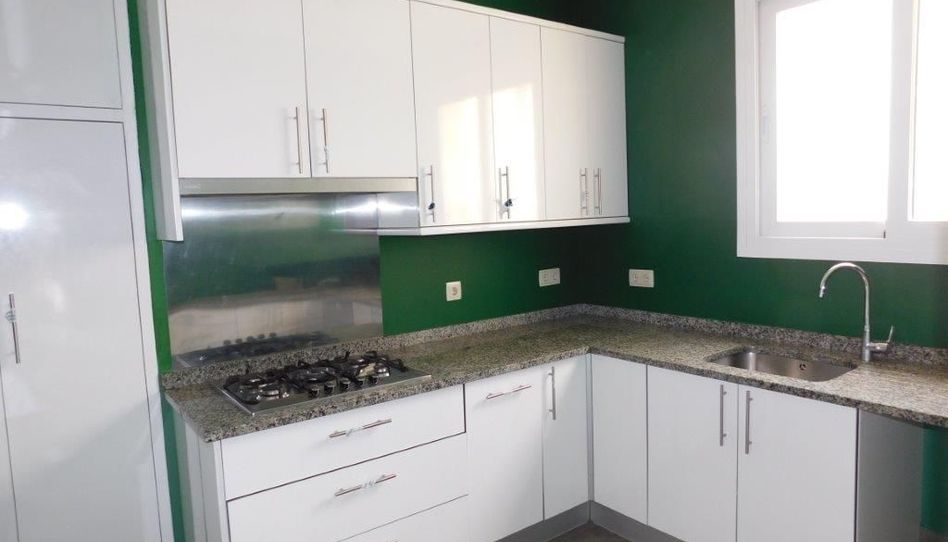 Ático de alquiler en Jerónimos - Imagen 3