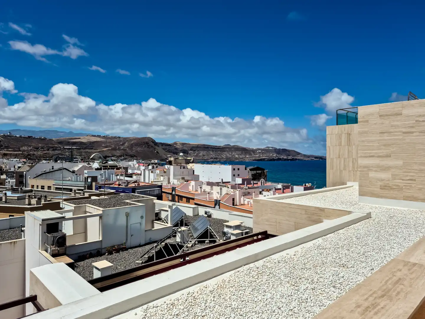 Vista exterior de Pis en venda en Las Palmas de Gran Canaria amb Terrassa, Traster i Moblat