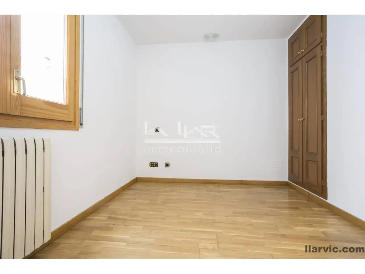 Schlafzimmer von Maisonette zur Miete in Vic mit Heizung, Parkett und Terrasse