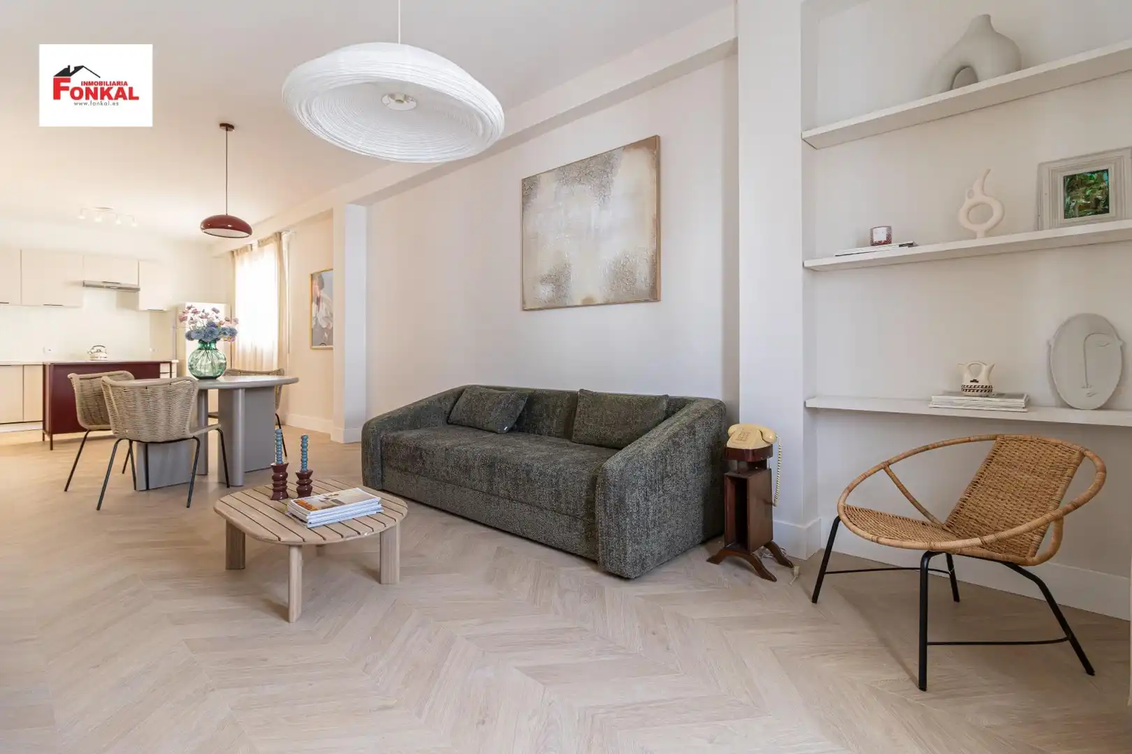 Living room of Flat for sale in Jerez de la Frontera  with Parquet flooring, Storage room and Furnished