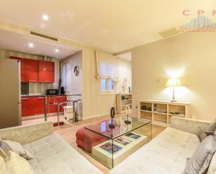 Living room of Flat to rent in  Madrid Capital  with Air Conditioner, Heating and Furnished