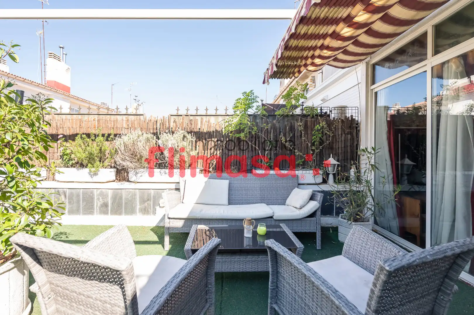 Terraza de Casa adosada en venta en Villaviciosa de Odón con Aire acondicionado, Calefacción y Jardín privado