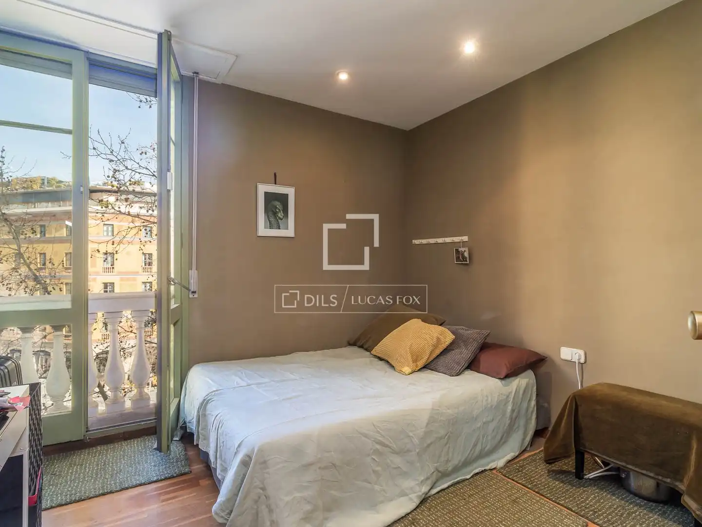 Habitación de Piso en venta en Barcelona con Calefacción, Parquet y Trastero