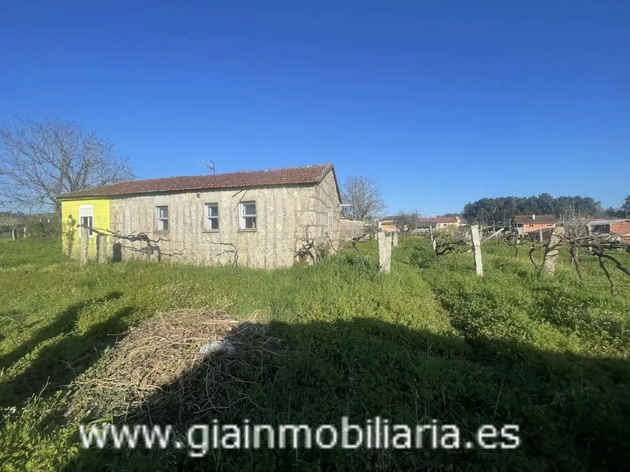Casa con jardín en venta en Calle Xestal, imagen 2