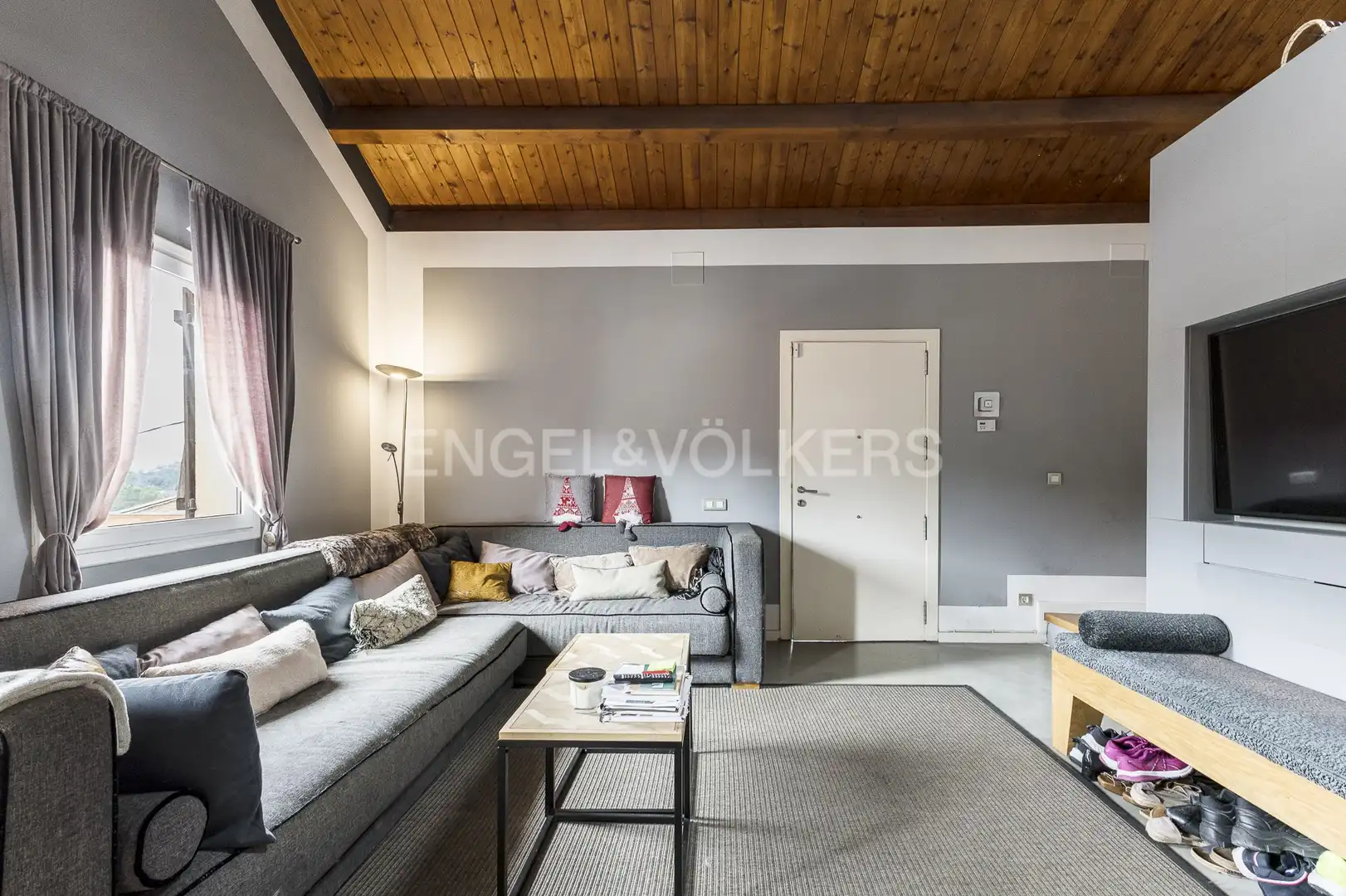 Sala de estar de Casa o chalet en venta en Barcelona con Aire acondicionado, Calefacción y Jardín privado