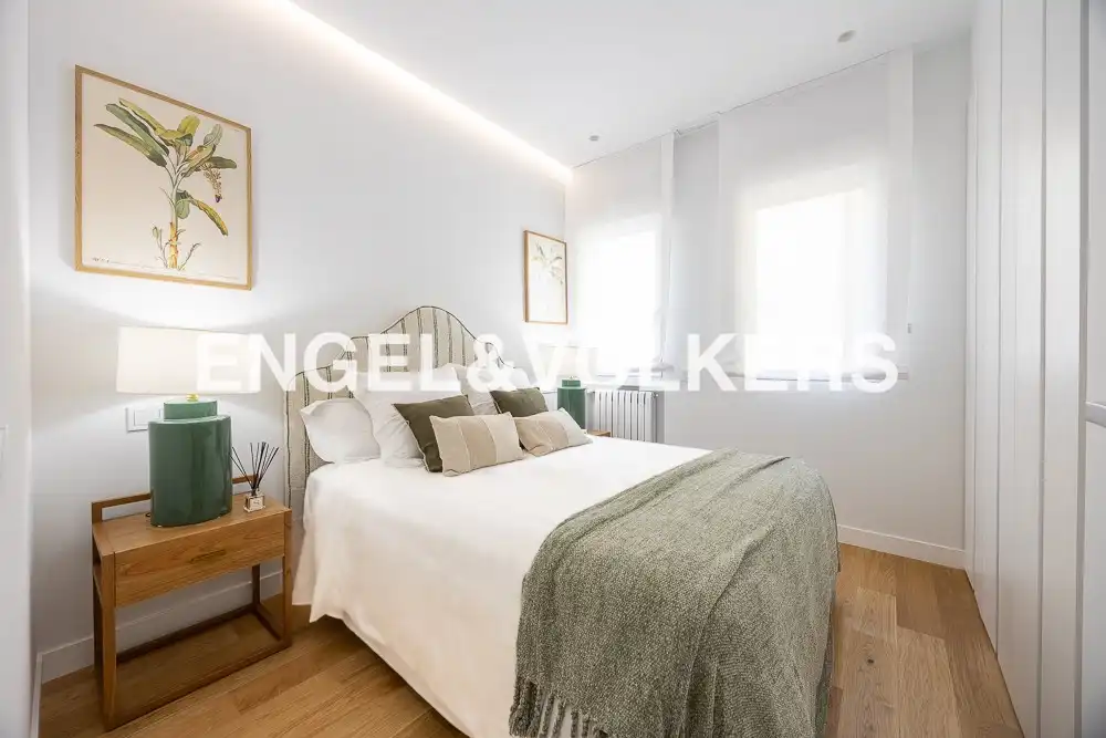 Bedroom of Flat for rent in Barrio de Salamanca