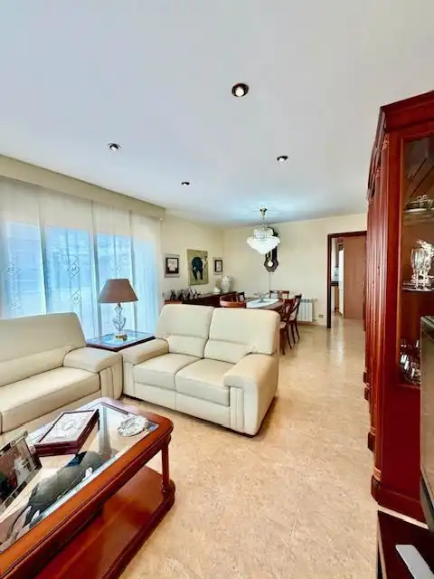 Sala de estar de Casa o chalet en venta en Banyeres del Penedès con Aire acondicionado, Calefacción y Terraza
