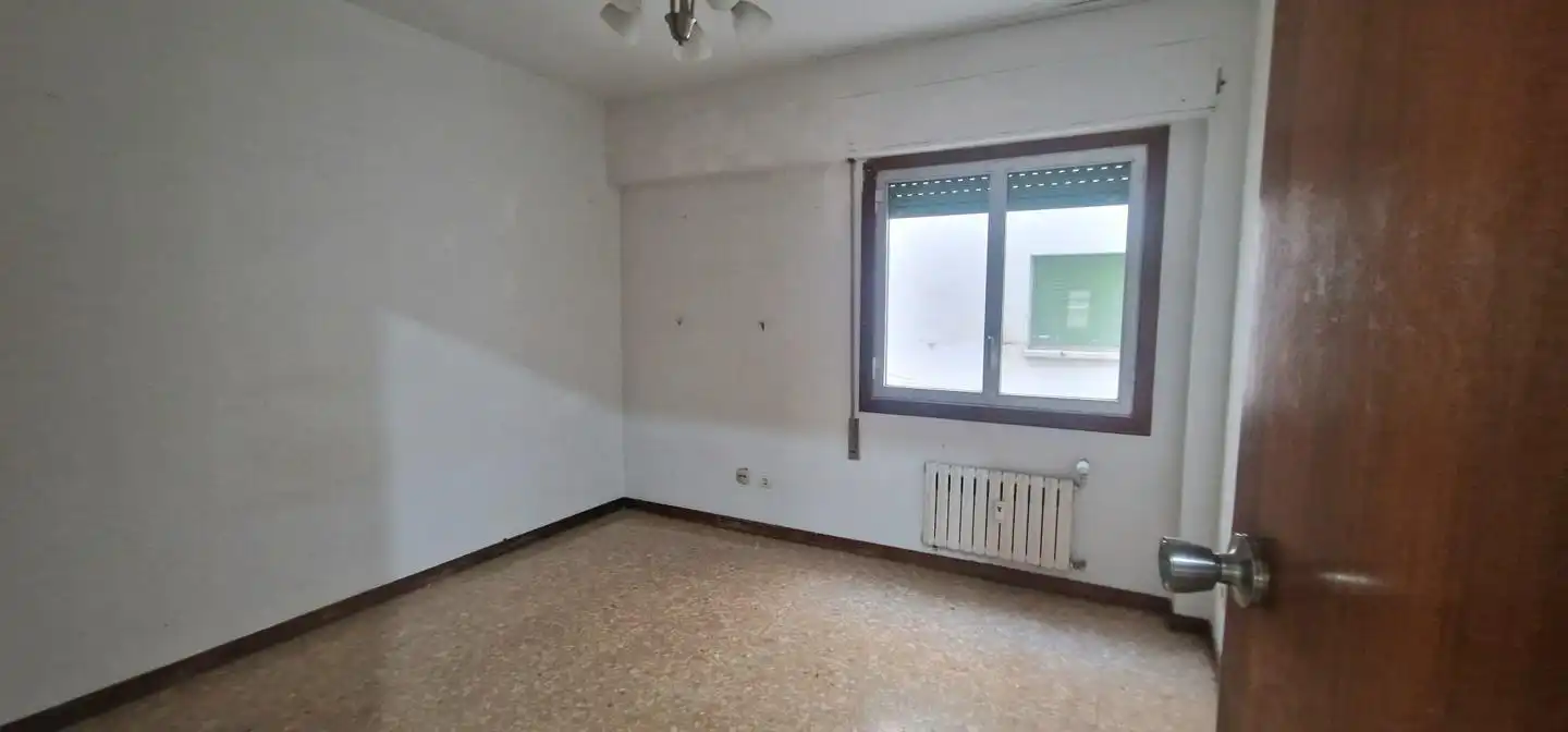 Sala de estar de Piso en venta en Zaragoza con Calefacción, Terraza y Trastero