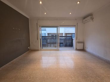 Wohnung mit Balkon zum Verkauf in Carrer Joaquim Blume