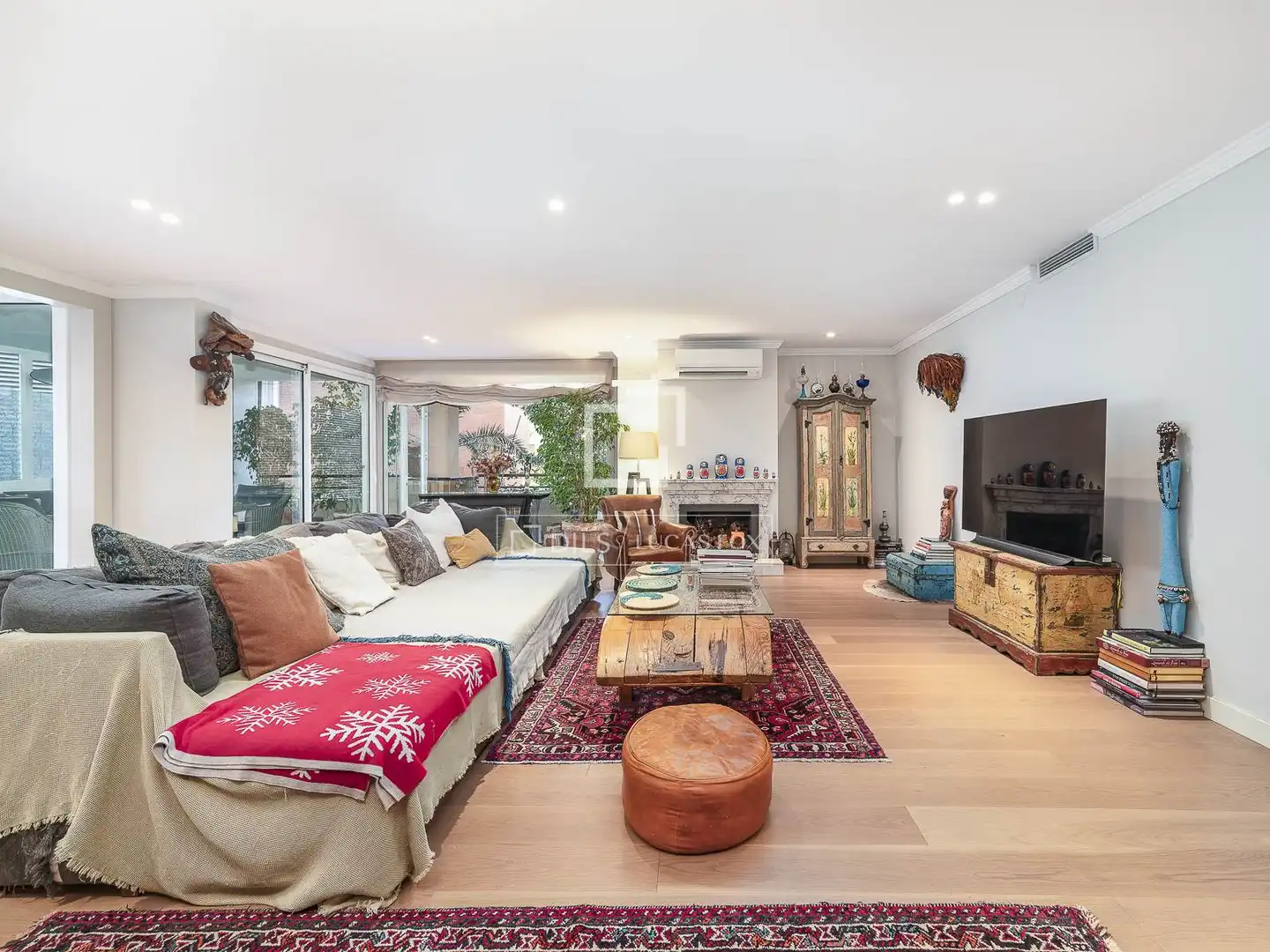 Wohnzimmer von Wohnung zum Verkauf in Barcelona mit Klimaanlage, Heizung und Terrasse