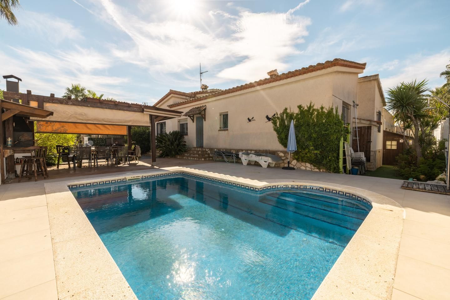 Swimming pool of House or chalet for sale in Deltebre  with Air Conditioner, Private garden and Terrace