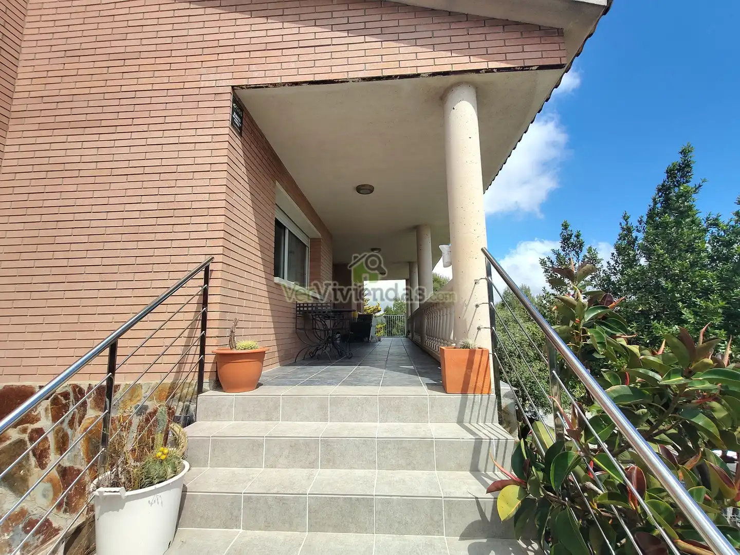 Vista exterior de Casa o chalet en venta en Begues con Calefacción, Jardín privado y Parquet