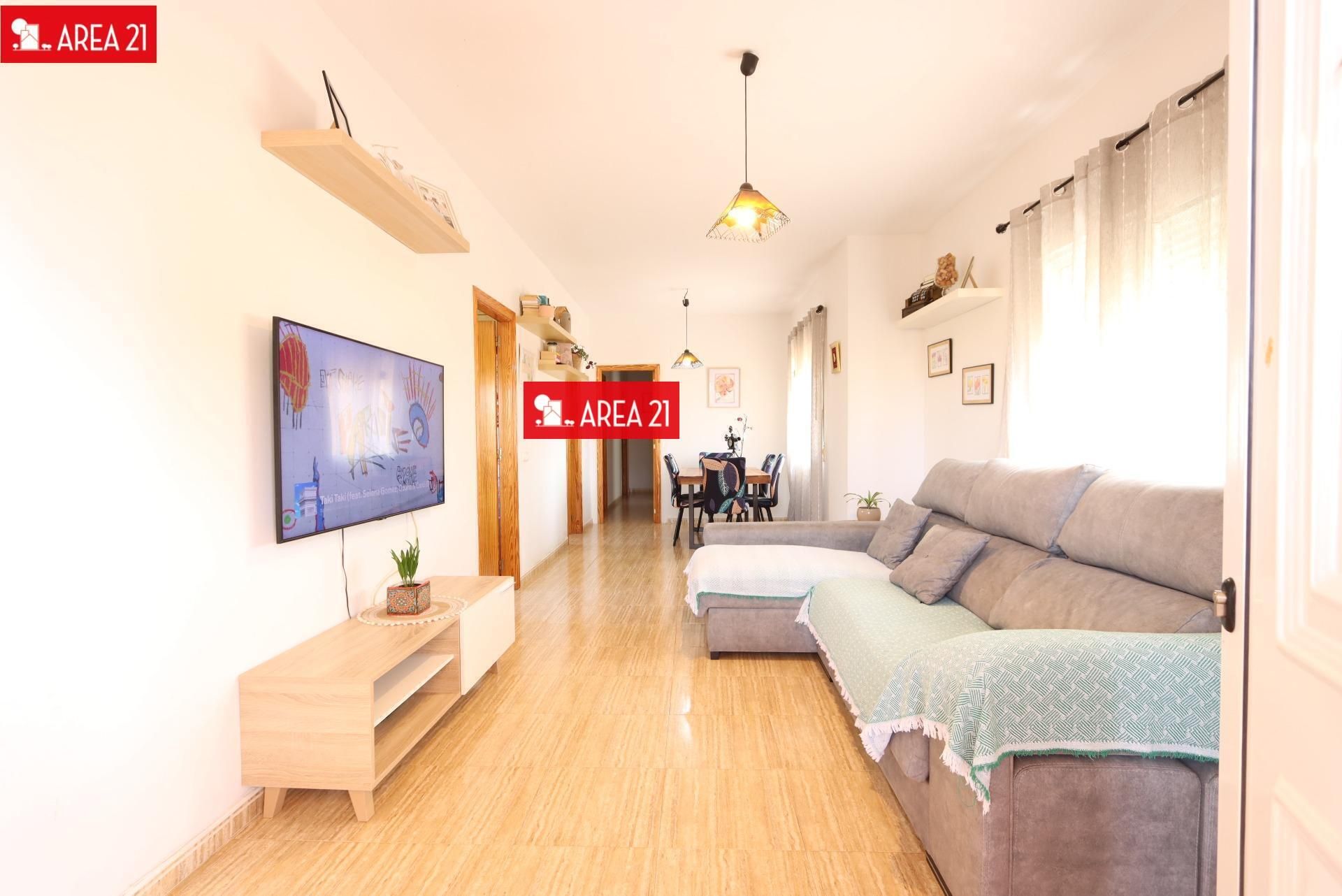 Sala d'estar de Casa o xalet en venda en La Pobla de Vallbona amb Aire condicionat, Calefacció i Jardí privat