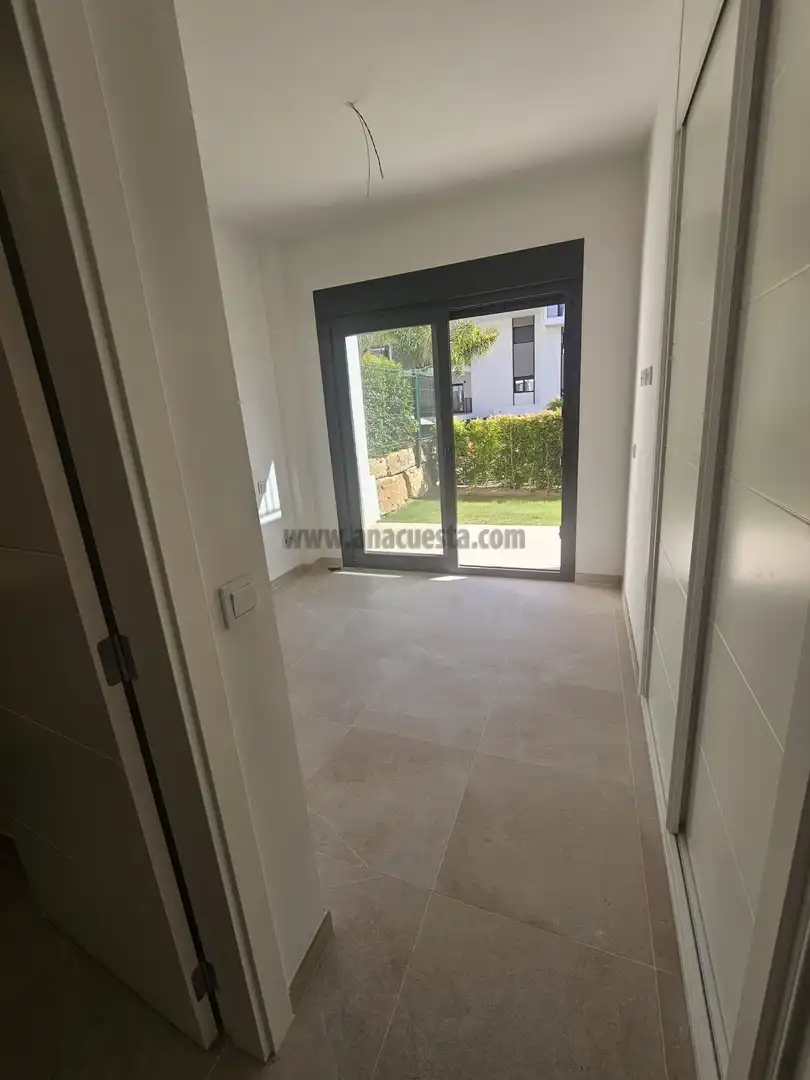 Jardín de Apartamento en venta en Estepona con Aire acondicionado, Terraza y Piscina comunitaria