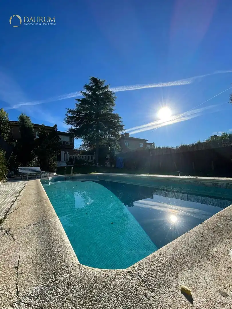 Piscina de Casa o xalet en venda en Rivas-Vaciamadrid amb Aire condicionat, Calefacció i Terrassa