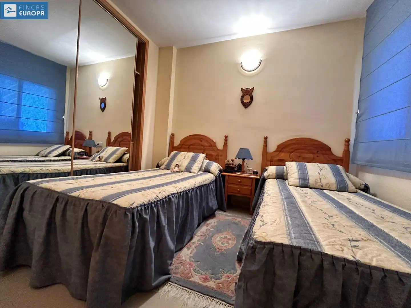 Schlafzimmer von Dachboden zum Verkauf in Salou mit Klimaanlage, Privatgarten und Terrasse