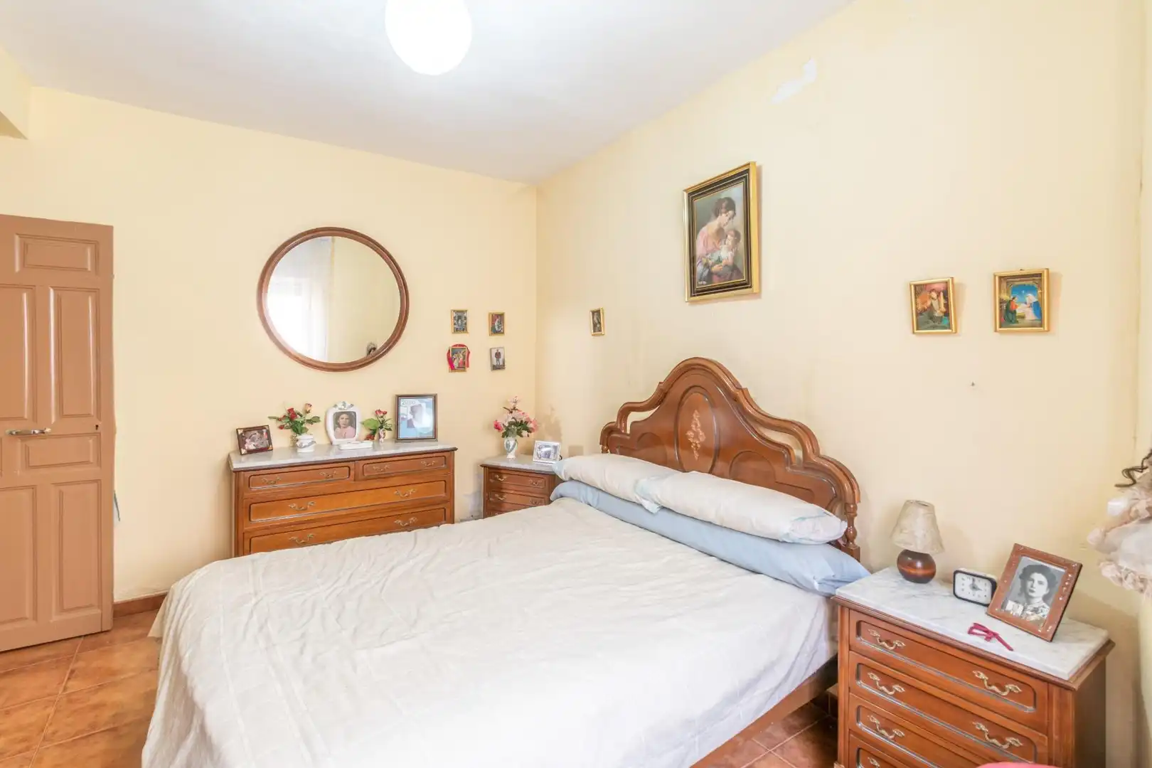 Habitación de Casa o chalet en venta en Granada con Jardín privado y Terraza