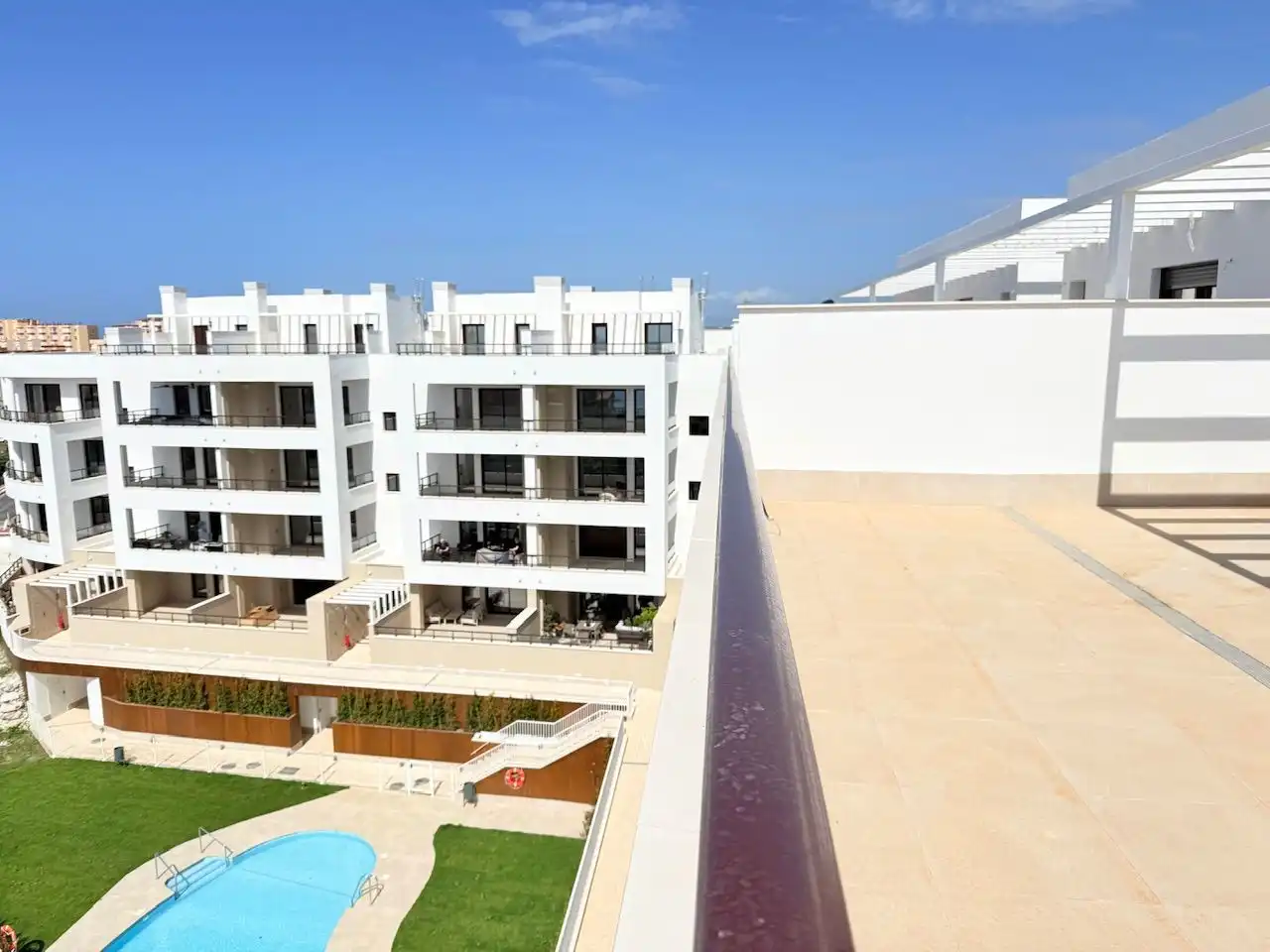 Terraza de Ático en venta en Torrox con Aire acondicionado, Calefacción y Trastero