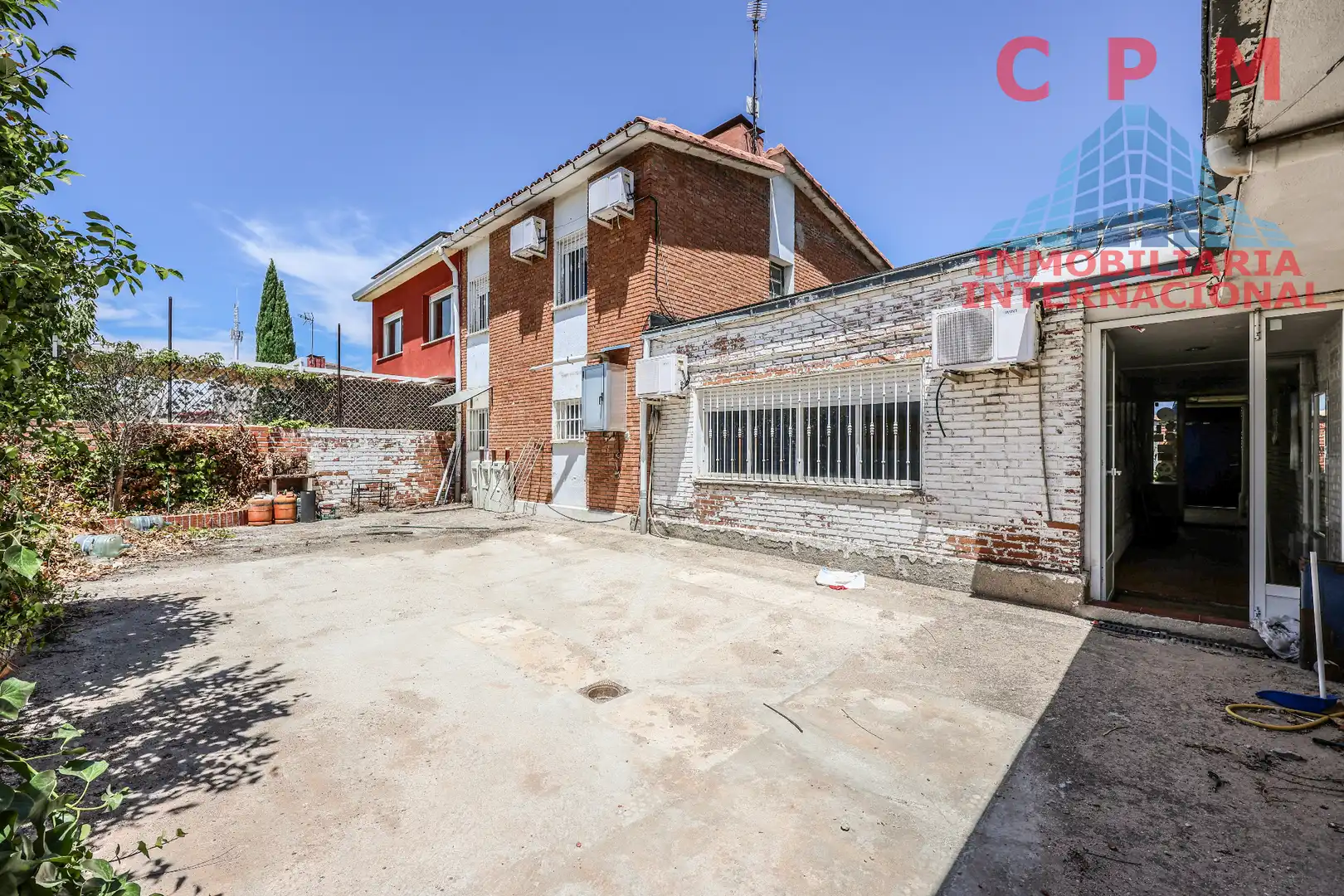 Exterior view of Office for rent in Madrid  with Air Conditioner, Heating and Terrace