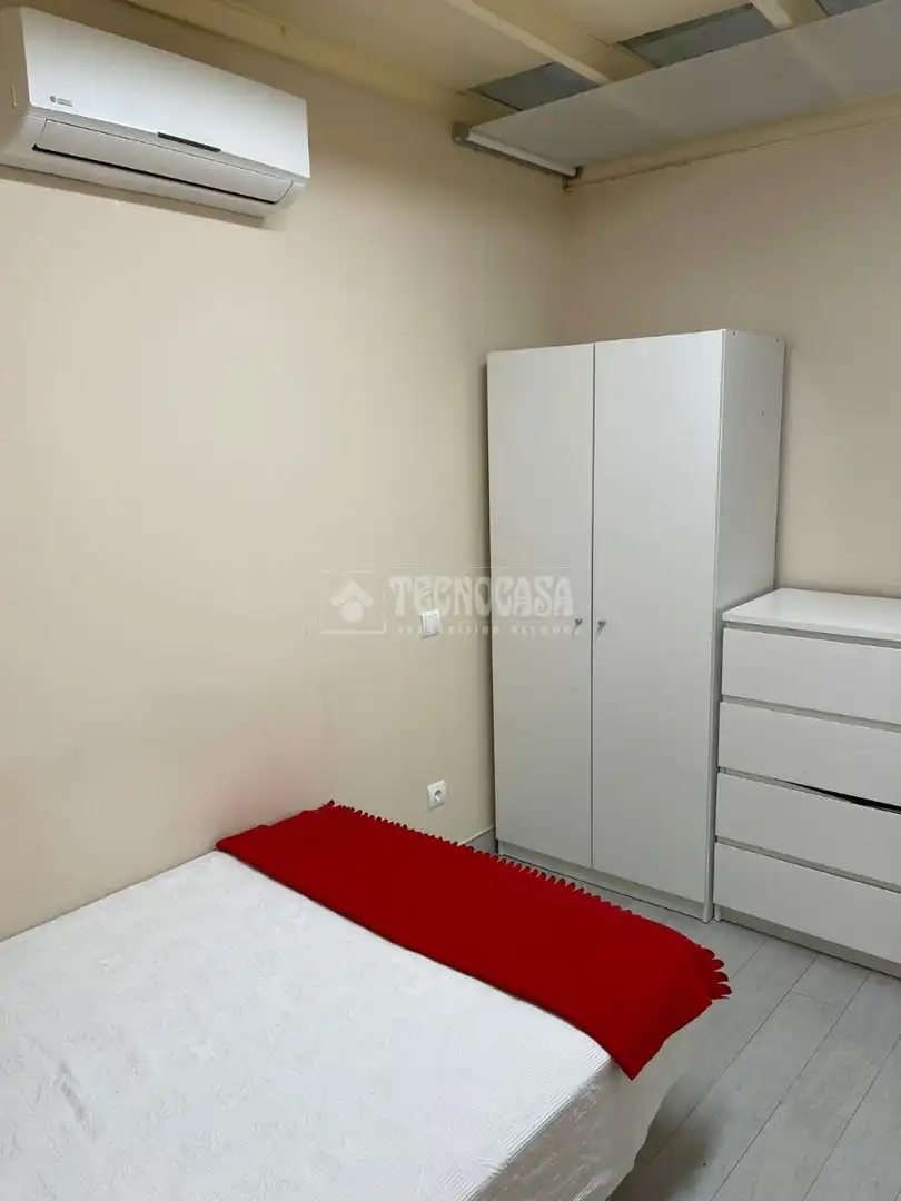 Habitación de Piso en venta en Madrid con Aire acondicionado y Calefacción
