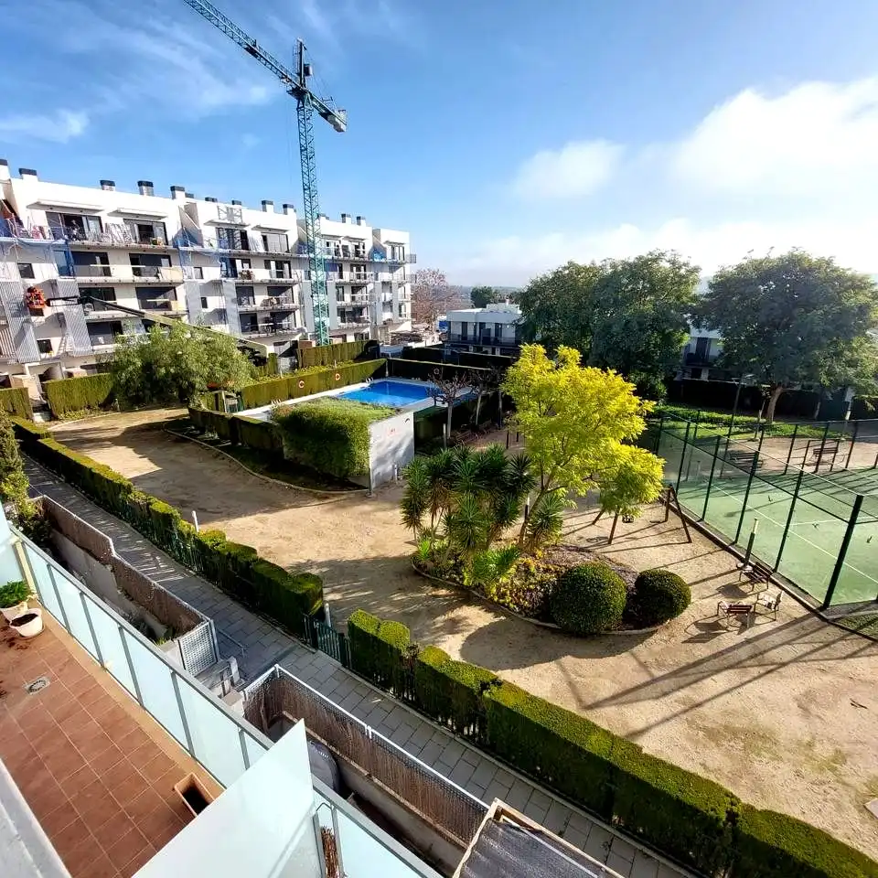 Vista exterior de Piso en venta en Vilafranca del Penedès con Calefacción, Parquet y Terraza
