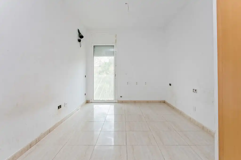 Buildings for sale in C/ De la Guineu, Olivella