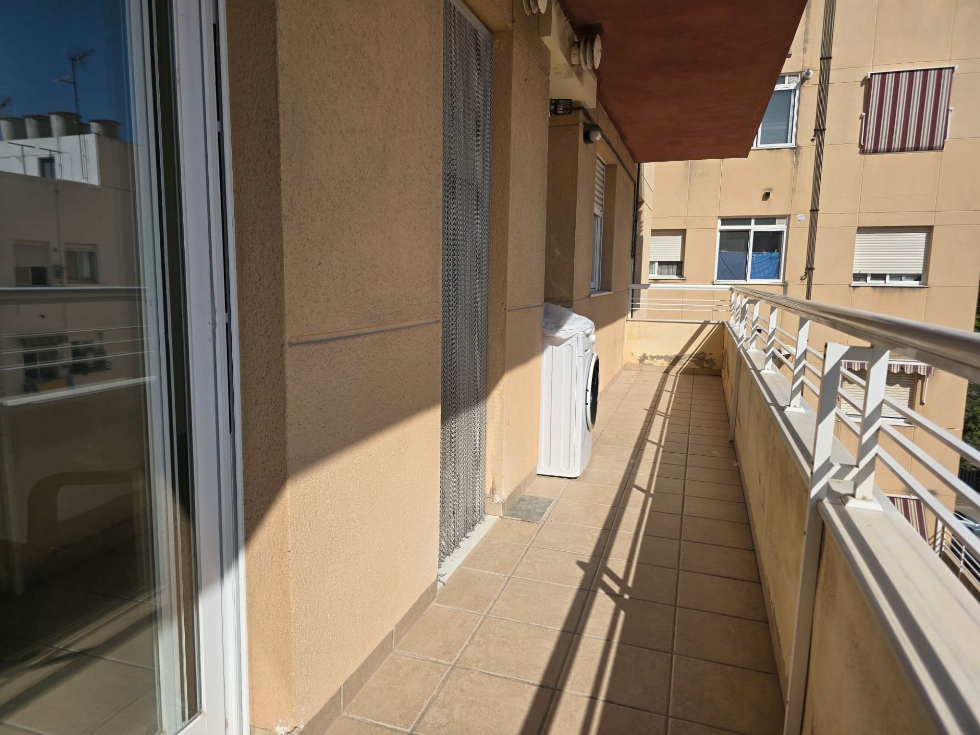 Terraza de Piso en venta en Castellón de la Plana / Castelló de la Plana con Aire acondicionado, Terraza y Trastero