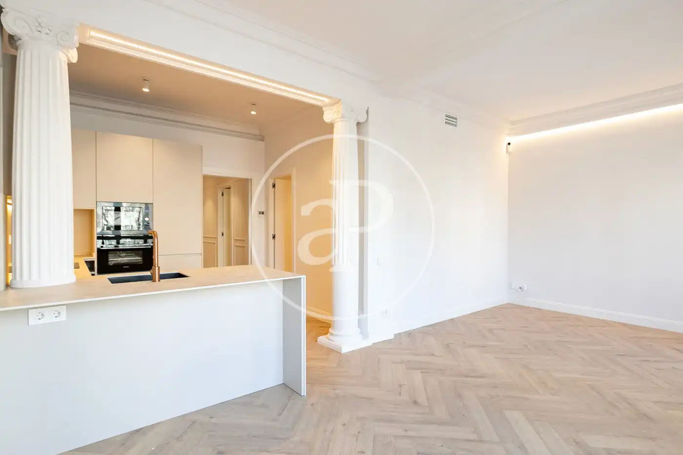 Piso en venta en Barcelona con Aire acondicionado, Calefacción y Balcón
