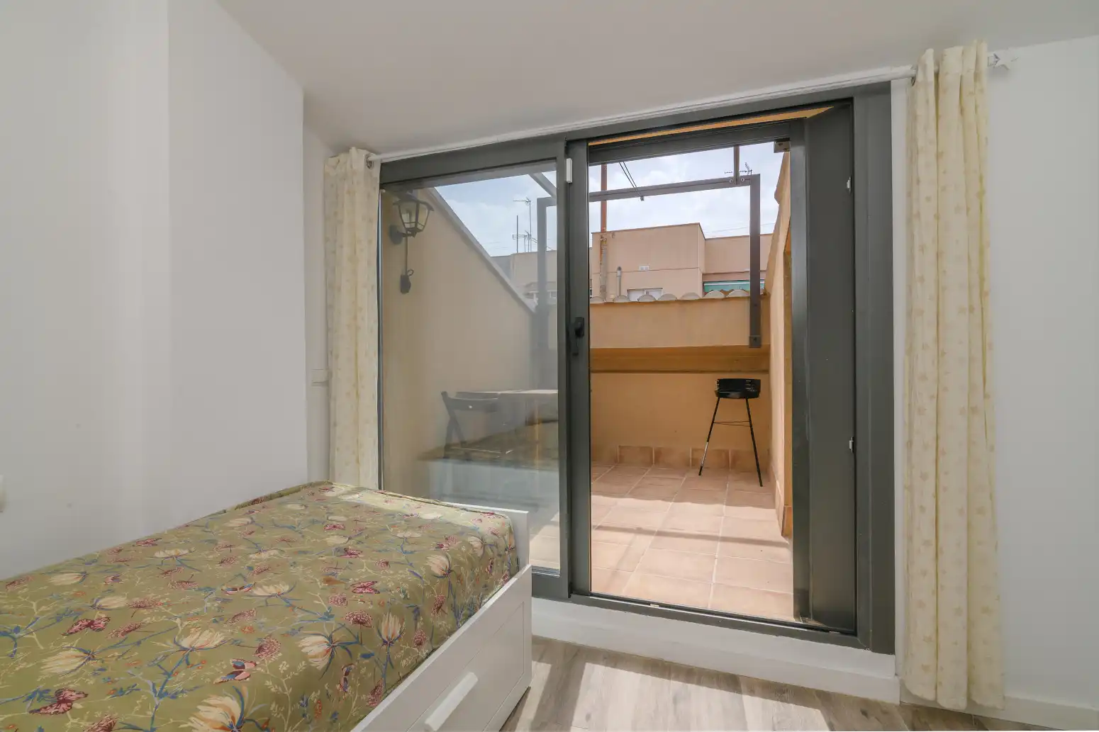 Terrassa de Pis en venda en Cornellà de Llobregat amb Aire condicionat, Calefacció i Terrassa