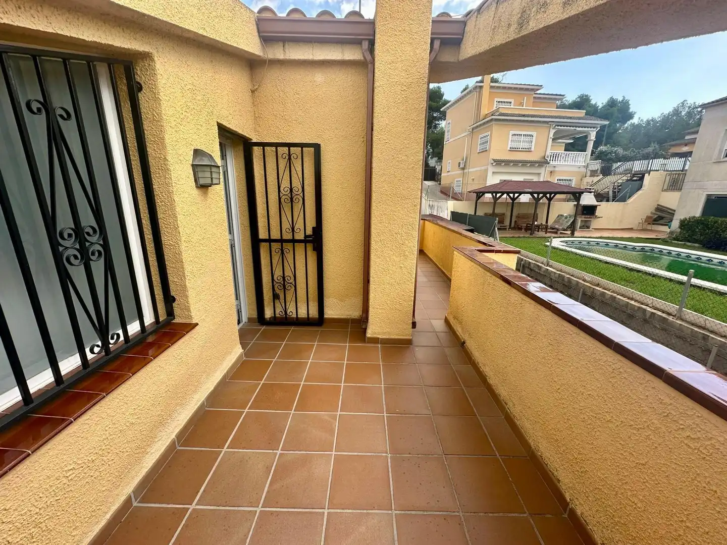 Exterior view of Houses for sale in El Vendrell  with Private garden, Terrace and Storage room