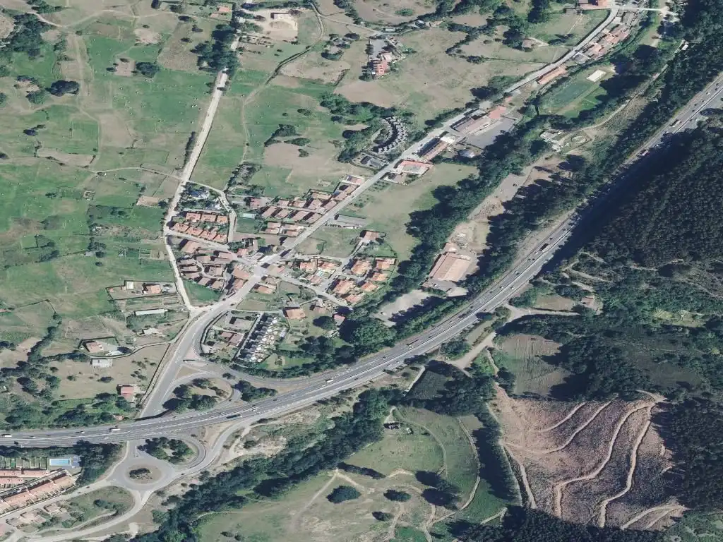 Piso en venta en Barrio Lusa, imagen 4