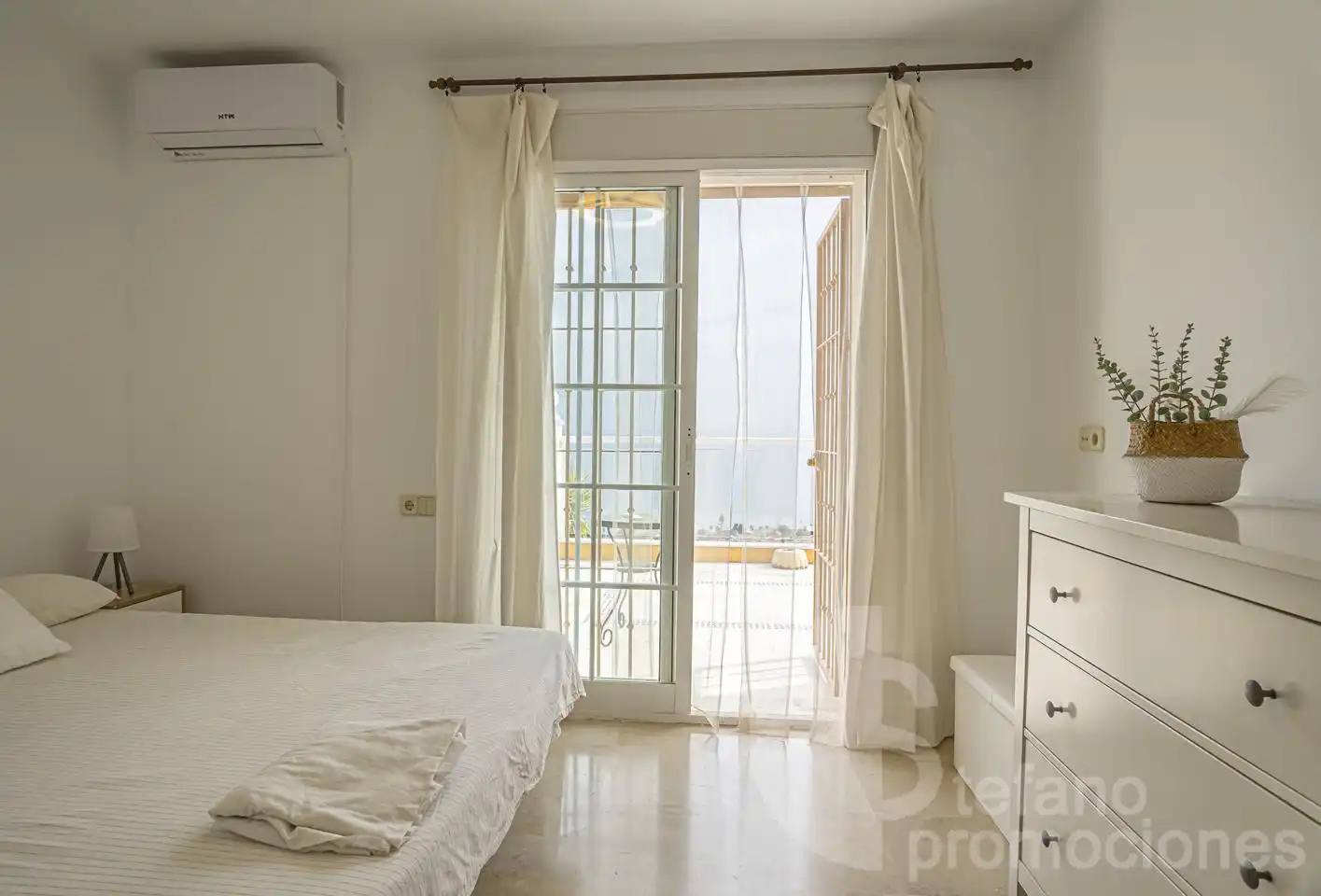 Habitación de Casa o chalet en venta en Rincón de la Victoria con Aire acondicionado, Jardín privado y Terraza