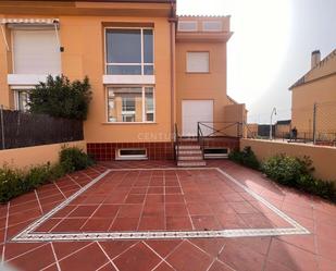Exterior view of Single-family semi-detached for sale in Parla