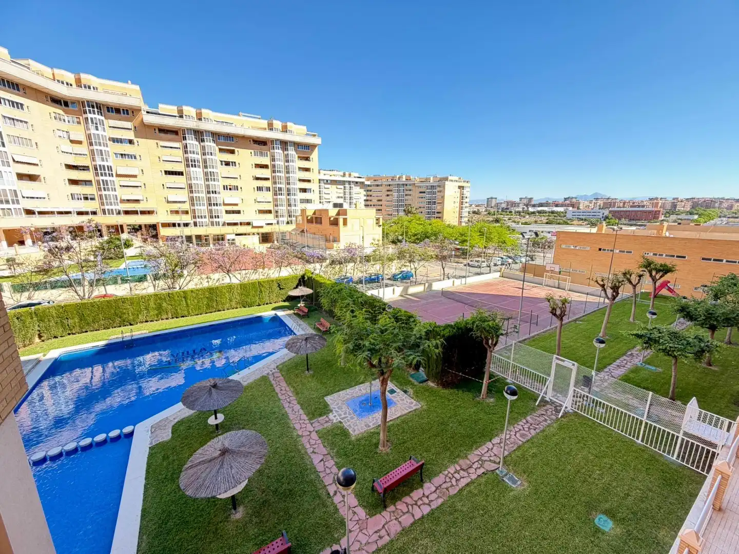 Exterior view of Flat for sale in Alicante / Alacant  with Air Conditioner, Terrace and Community pool