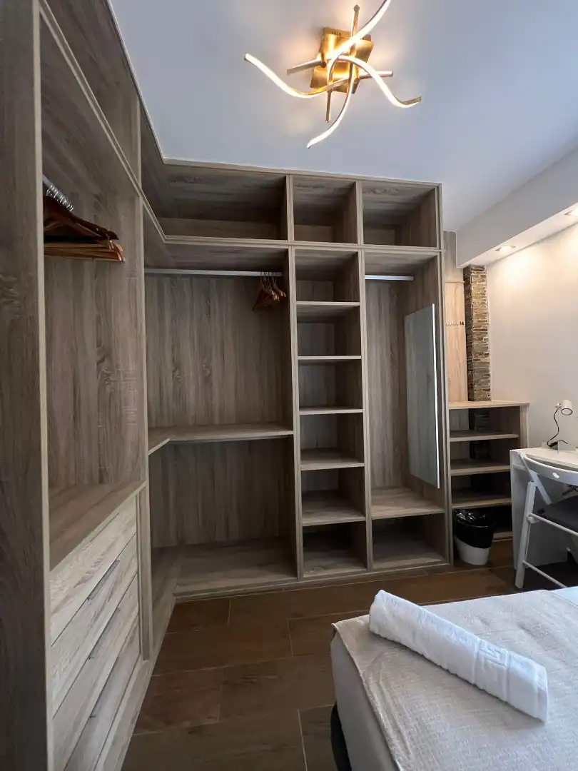 Room in Pasaje Mármoles, 3, Perchel Norte