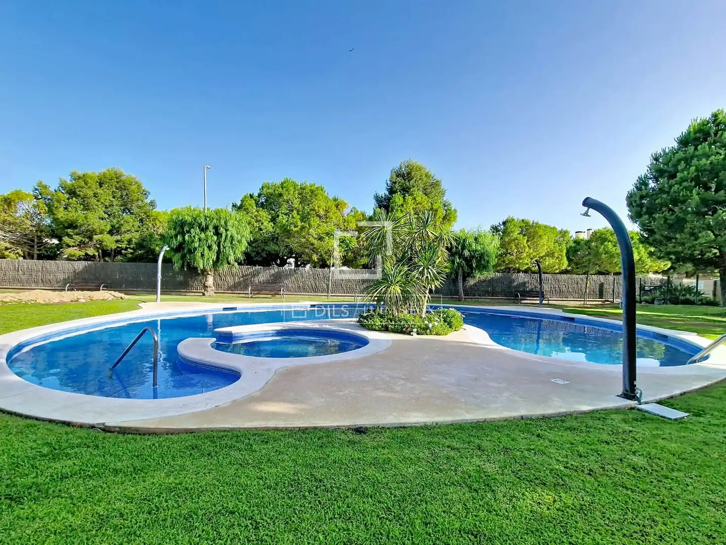 Piscina de Piso en venta en Cubelles con Aire acondicionado, Calefacción y Jardín privado