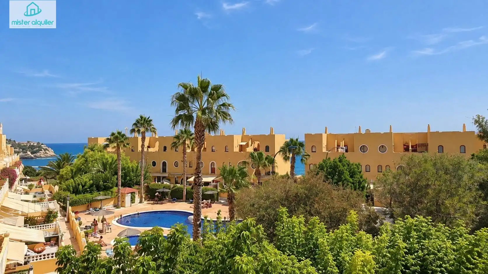 Vista exterior de Casa o chalet de alquiler en El Campello con Calefacción, Terraza y Amueblado