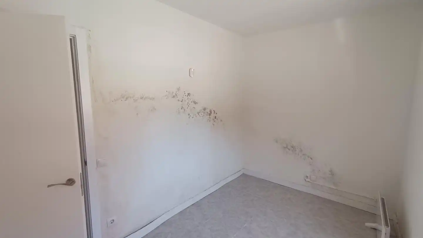 Habitación de Planta baja en venta en Madrid con Calefacción y Terraza