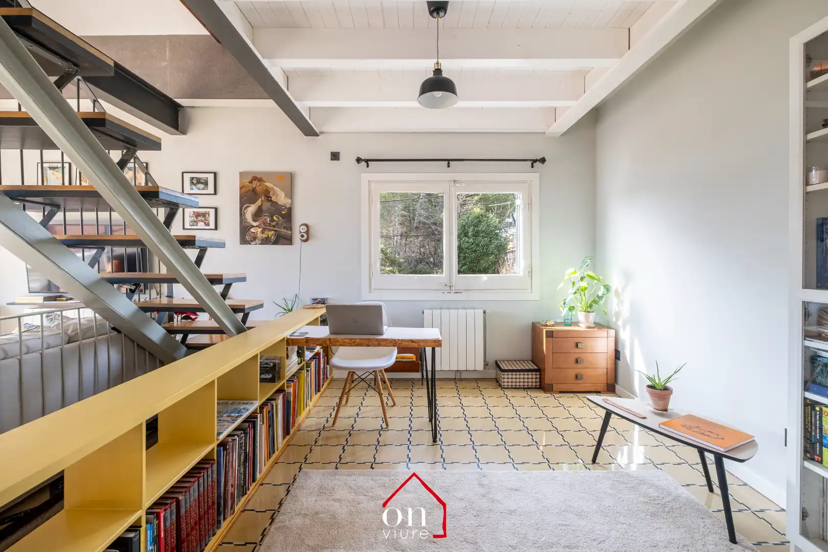 Living room of Houses for sale in Sant Cugat del Vallès  with Air Conditioner, Heating and Private garden