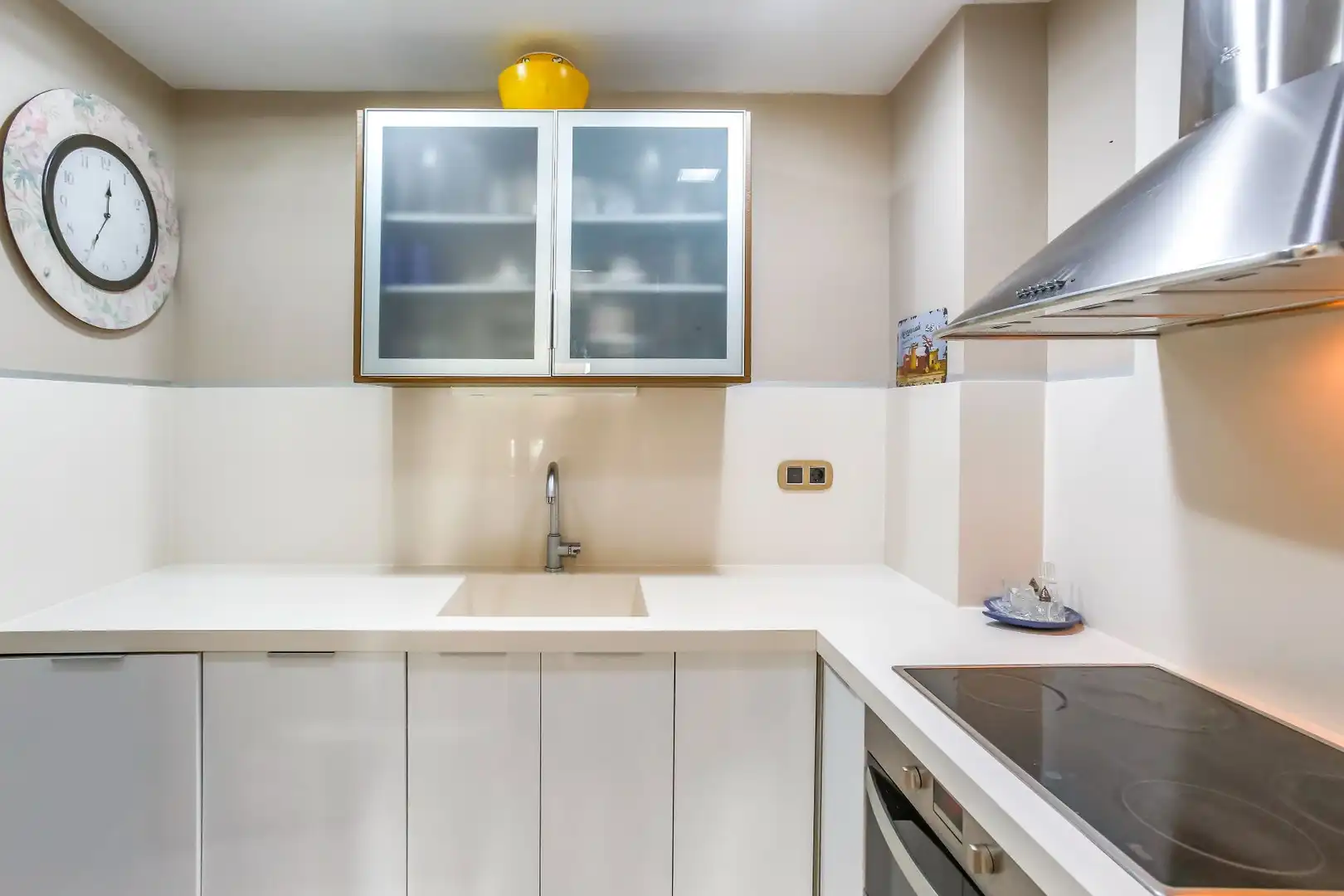 Kitchen of Flat for sale in Sitges  with Air Conditioner, Heating and Terrace